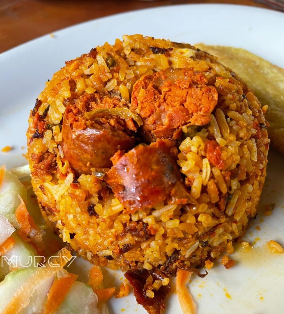 Receta para preparar arroz con longaniza chocoano